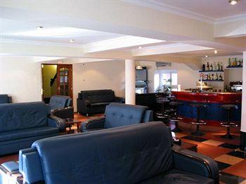 Residencial Dom Manuel Pensjonat *
